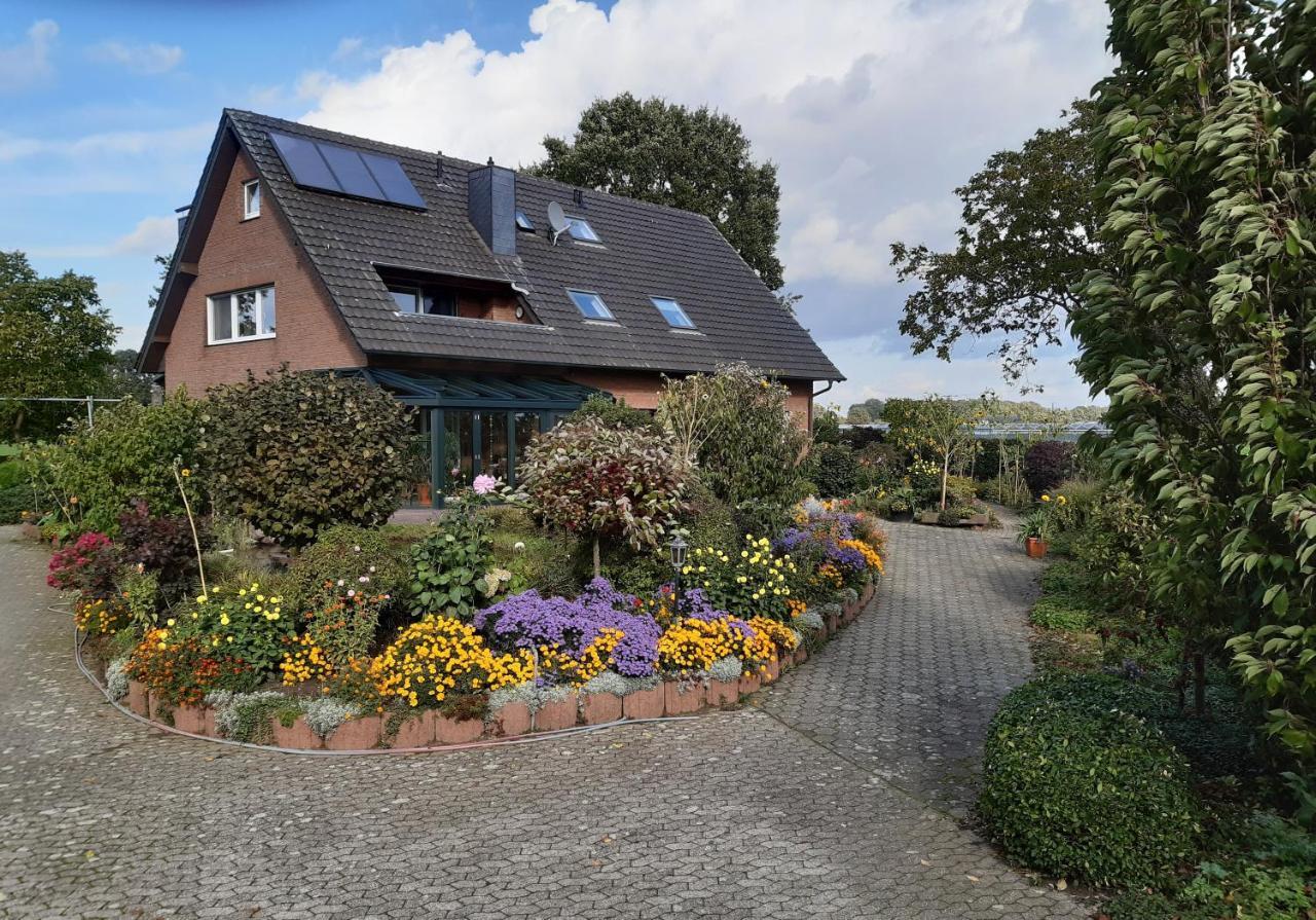 Ferienwohnung Van Den Berg Rees Exterior photo